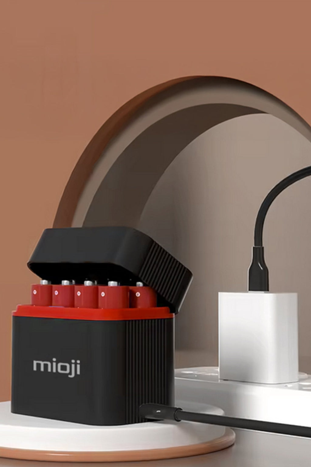 Mio BT12 Pil Şarj Cihazı Siyah